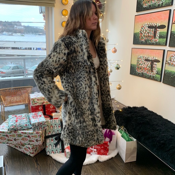 Leopard Faux Fur Coat - Picture 2 of 6